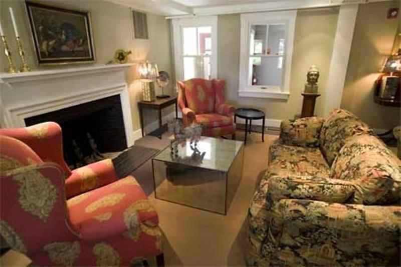 Woodbound Inn Rindge Экстерьер фото