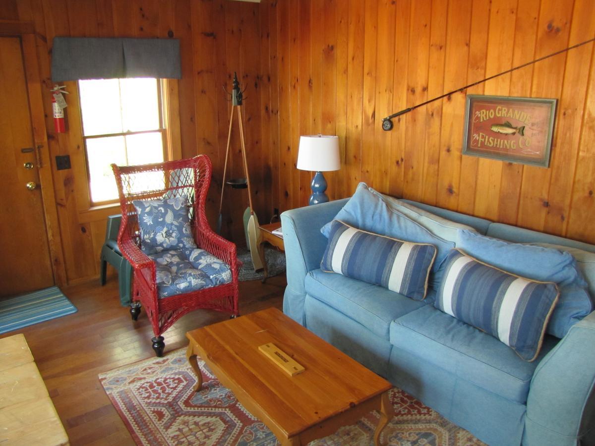 Woodbound Inn Rindge Экстерьер фото
